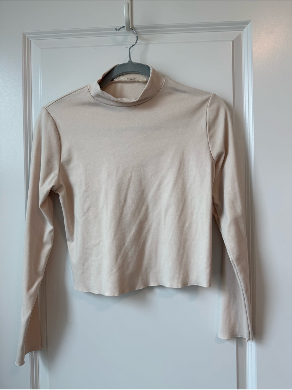 Cream Long-Sleeve Mock Neck Top cropped womens size L
